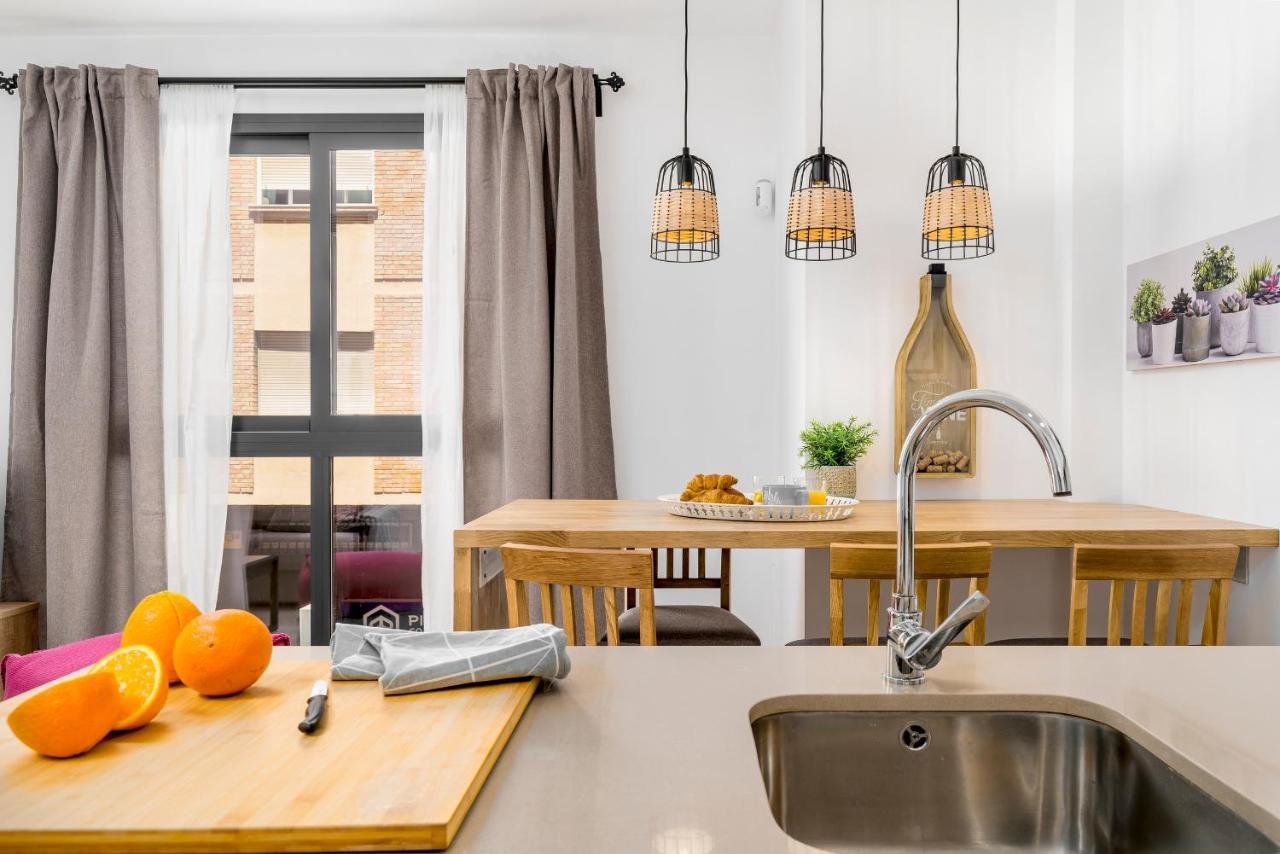 Apartamento Deluxe Con Piscina, Terraza & Parking Màlaga Exteriér fotografie