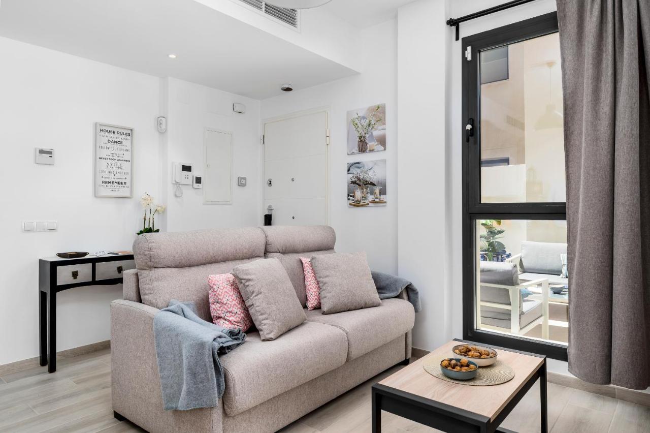 Apartamento Deluxe Con Piscina, Terraza & Parking Màlaga Exteriér fotografie